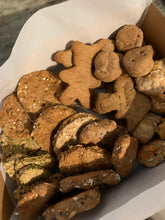 Load image into Gallery viewer, 1/2 lb Holiday Box