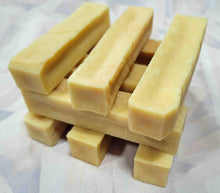 Load image into Gallery viewer, Dog Cheese Chew - Medium - Himalayan Style Cheese Chew