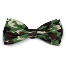 Load image into Gallery viewer, Camo Bow Tie
